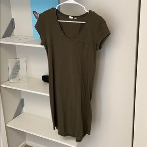 Gap T-Shirt Dress Army Green (M)